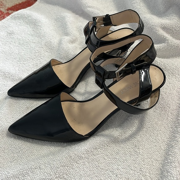 Nine West, Black Patent Leather, 7.5 size - Picture 2 of 4